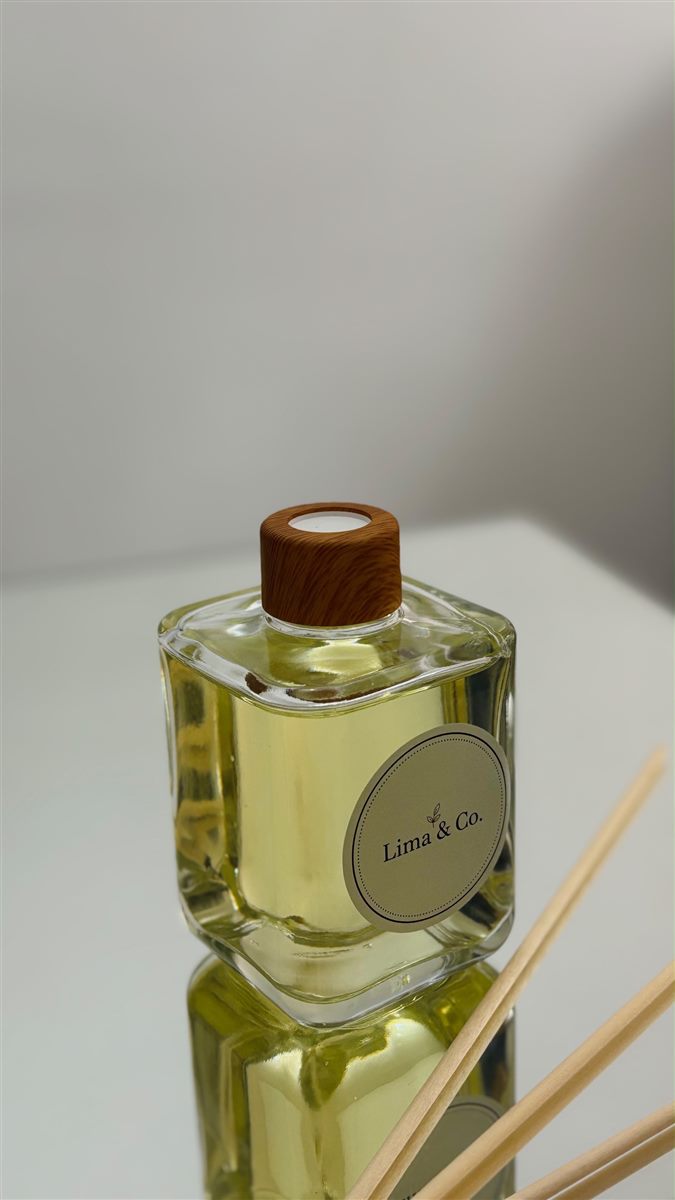 Difusor de ambientes Lima & Co. com tampa de madeira e varetas